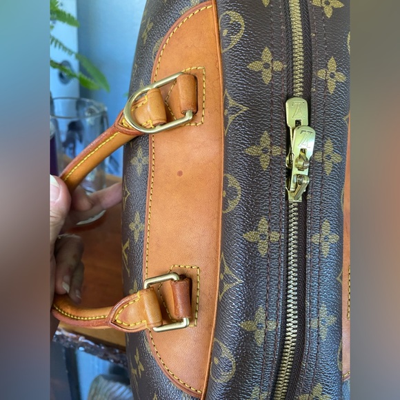 LOUIS VUITTON Monogram Deauville - Picture 9 of 16